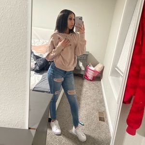 Meet your Posher, Kaveona